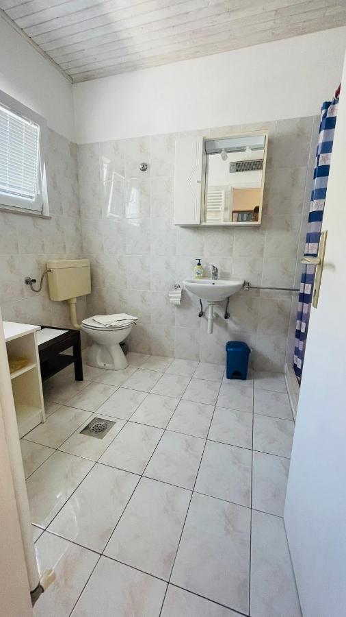 Apartments Danijela ルンバルダ エクステリア 写真